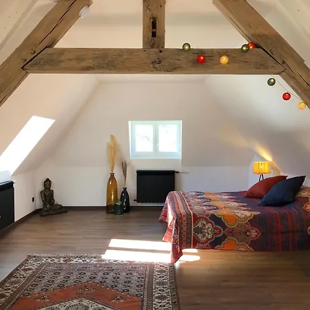 La Maison Maya Normandie 住宿加早餐酒店